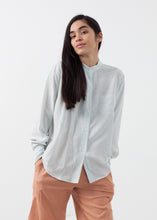 Load image into Gallery viewer, Classic Button Down