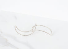 Load image into Gallery viewer, Bracelet 84 in Polished Silver